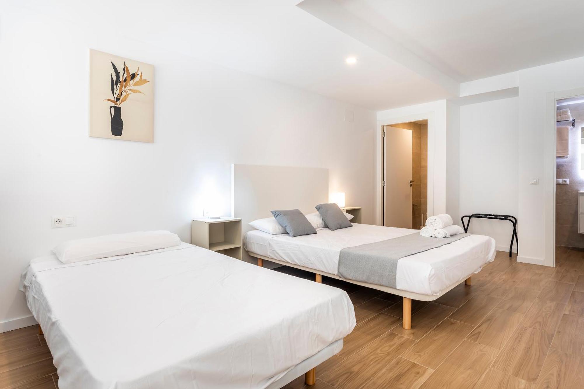 Sorolla Apartments Central Station Валенсия Экстерьер фото